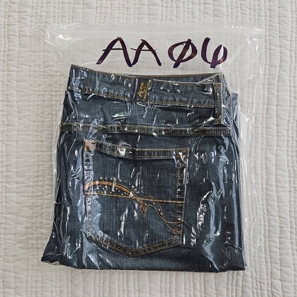 Wrangler Women's Aura Jeans 18 Short Instantly Slimming Mid Rise Boot Cut EUC - Picture 16 of 16